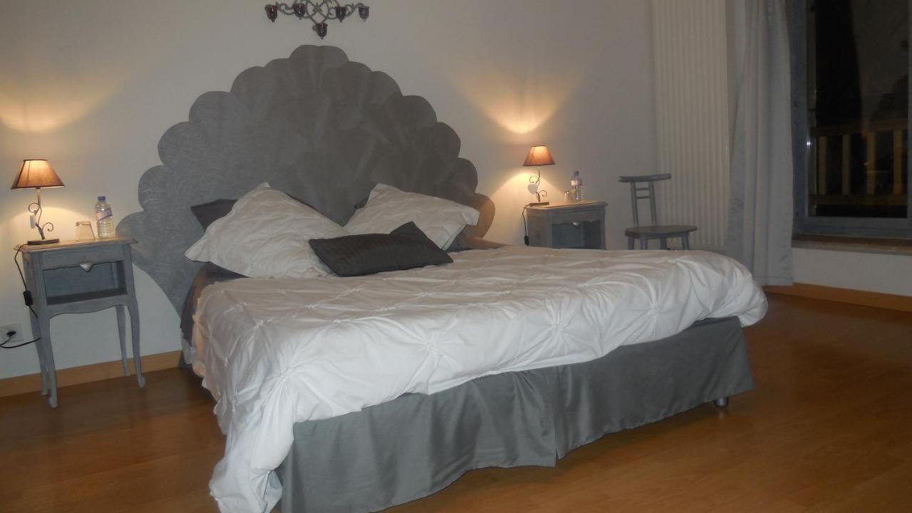Chambre D'Hotes La Jument Grise Lescheroux 外观 照片